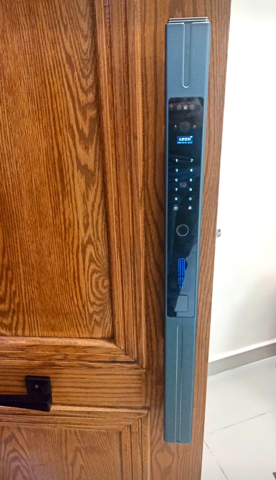 Lezn L02 Face Version Smart Door Lock with Face ID and Live Video with Indoor and Outdoor Cameras